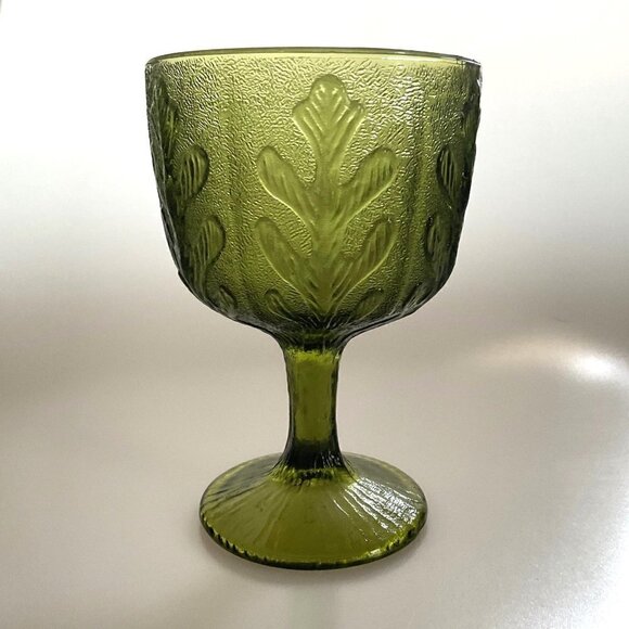 VINTAGE 1975 FTD EMBOSSED OAK LEAF GREEN GLASS PEDESTAL GOBLET - Picture 1 of 9